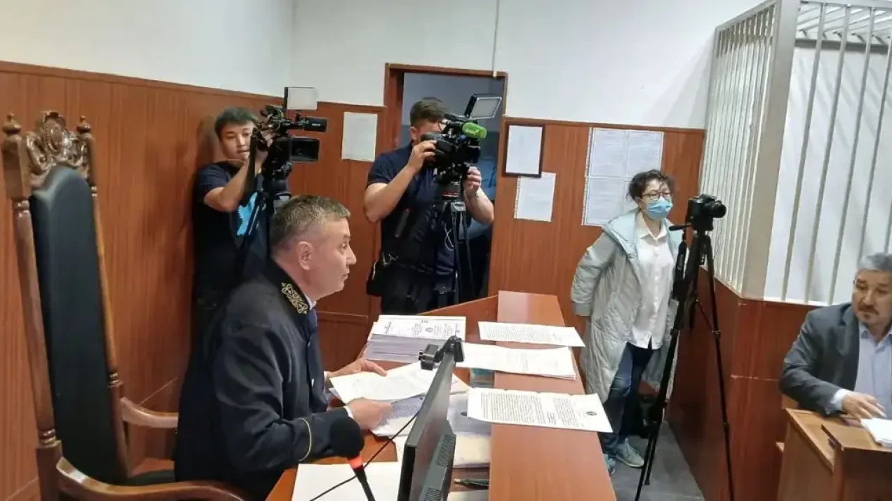 Алматыдағы автобус апаты: прокурор сотталушыны 8 жылға соттауды сұрады